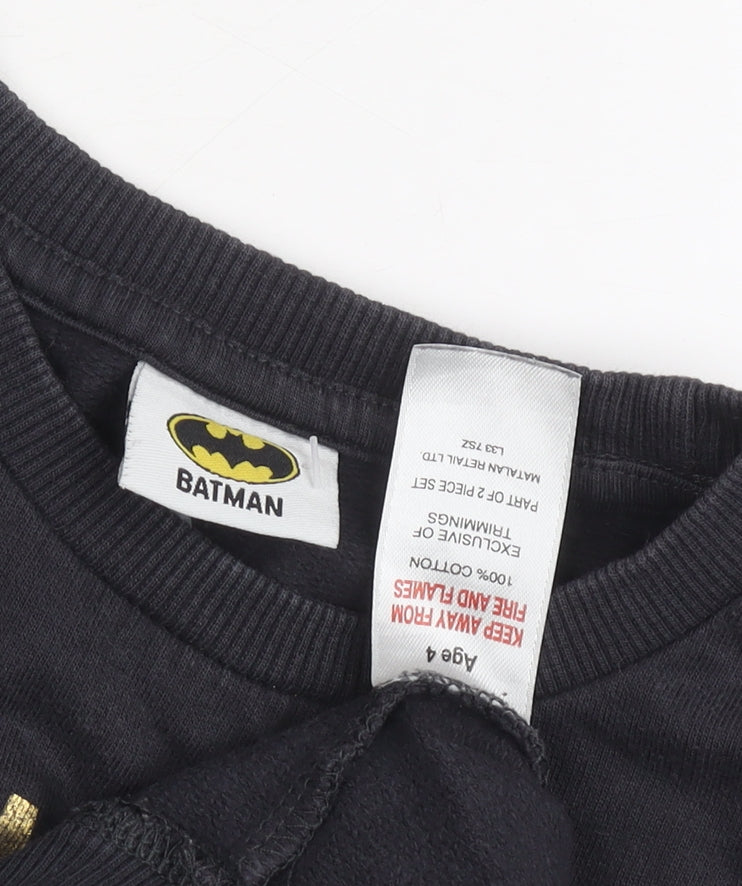 Close-up detail of Batman girls’ black graphic sweatshirt pullover 4 years