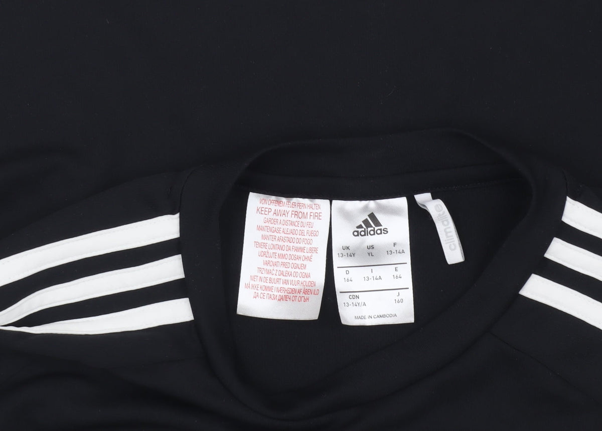 Close-up detail of Adidas boys’ black jersey t-shirt 13-14y sports activewear