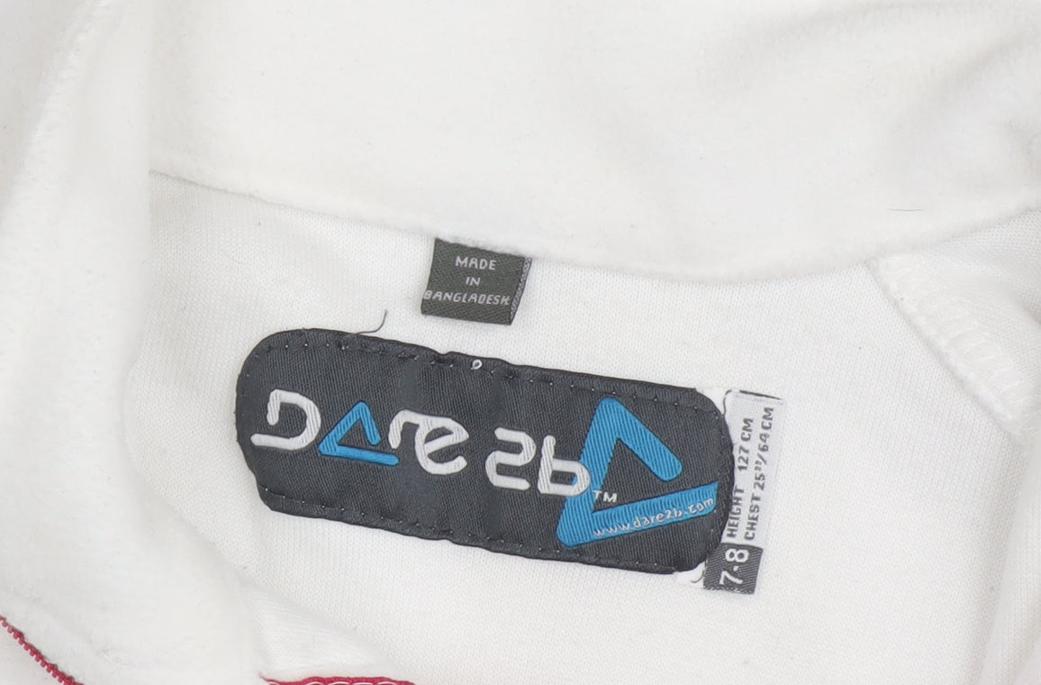 Close-up detail of Dare 2b girls’ white fleece sweatshirt 1/2 zip 7-8 years