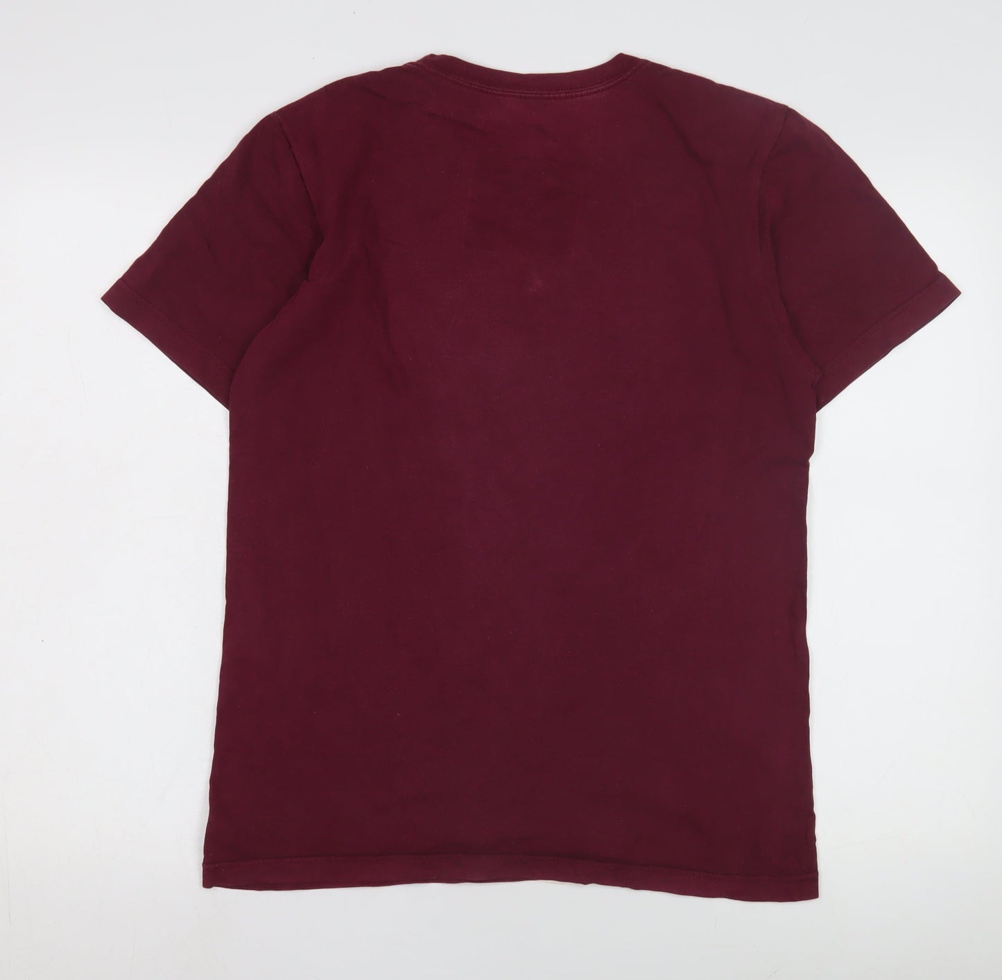 Nike Men’s Red Small Hawaiian Graphic T-Shirt