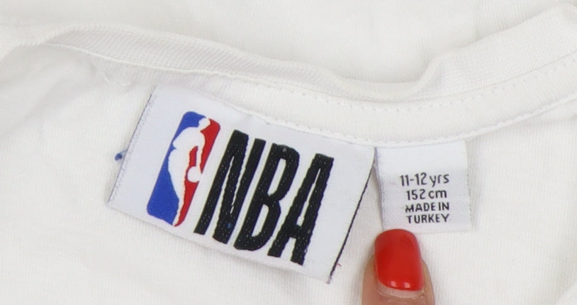 Close-up detail of NBA girls’ white lakers t-shirt 11-12 years sports style