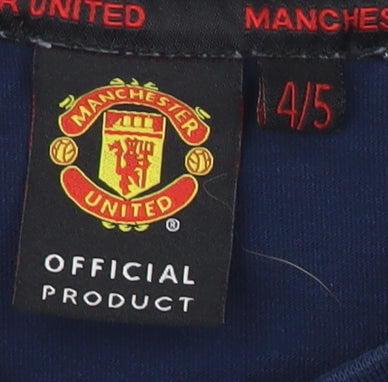 Brand and care label for Manchester United boys’ blue graphic t-shirt, size 4-5, years