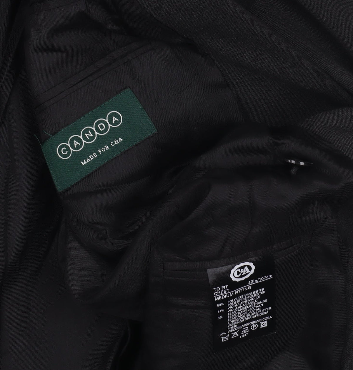 Close-up detail of C&A Men's Black Double-Breasted Suit Jacket M
