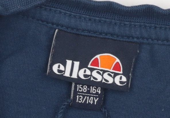 Brand and care label for Ellesse boys’ navy t-shirt, size 13/14, classic logo style
