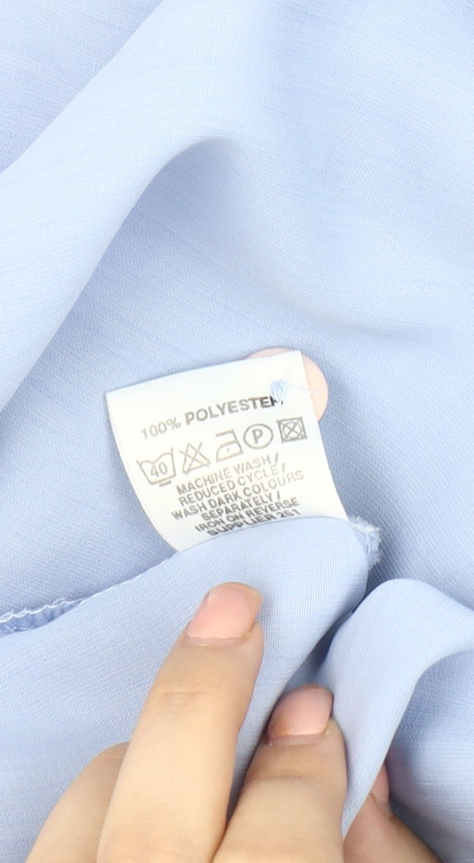 Bon Marché Women's Blue Button-Up Shirt Size 22