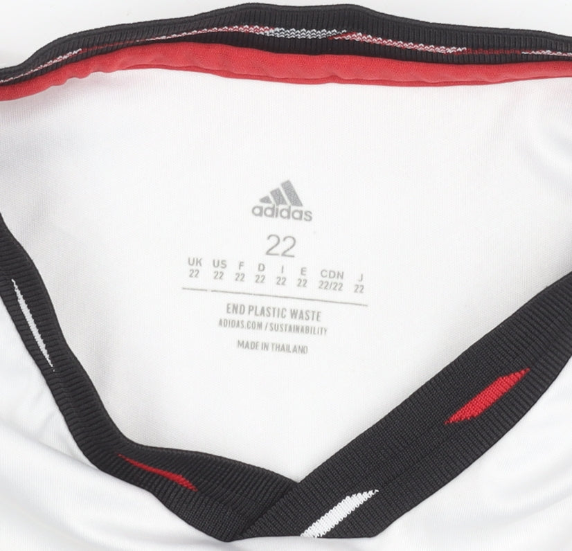 Additional view of Adidas boys’ white rashford 10 manchester utd jersey 22 t-shirt