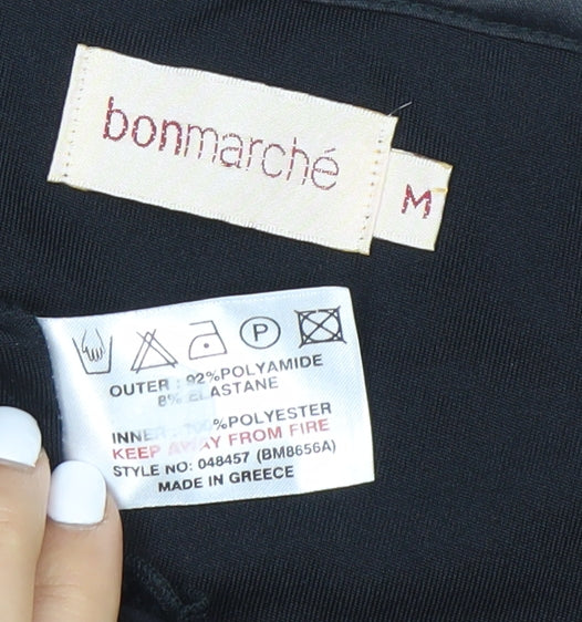 Close-up detail of Bonmarché Women's Black Short Sleeve Top M