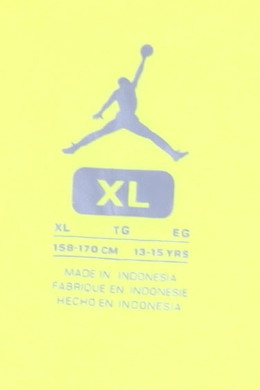 Brand and care label for Jordan boys’ yellow xl basic crew neck t-shirt