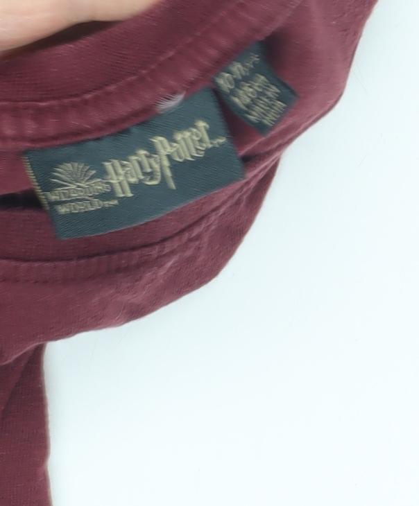 Close-up detail of girls’ harry potter red graphic t-shirt short sleeve