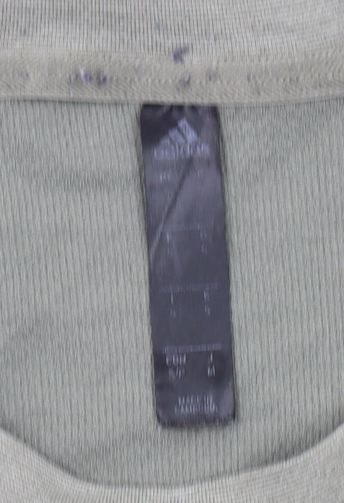 Brand and care label for Adidas Men's Grey T-Shirt, Medium, Gym Wear