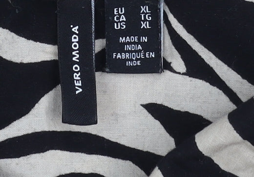 Vero Moda Women's Black Animal Print Button-Up Shirt XL
