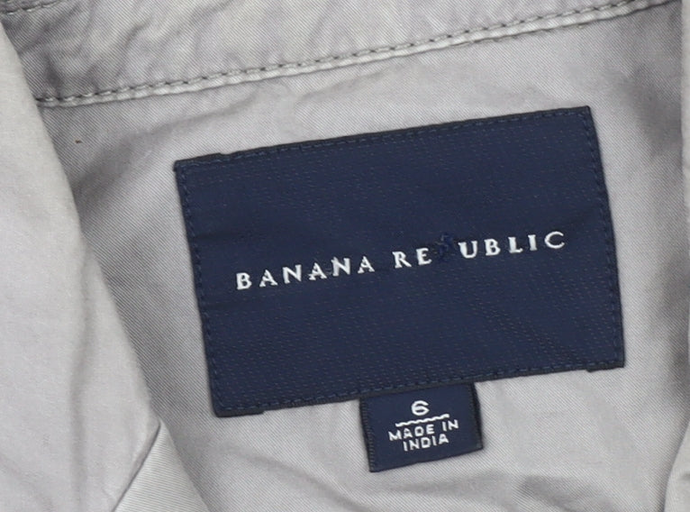 Close-up detail of Banana Republic Women's Beige Blazer, size 8