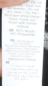 Brand and care label for New Look Women's Black Check jumper M