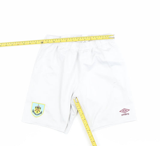 Umbro Boys White Football Shorts Burnley FC Crest Size 158 YXL