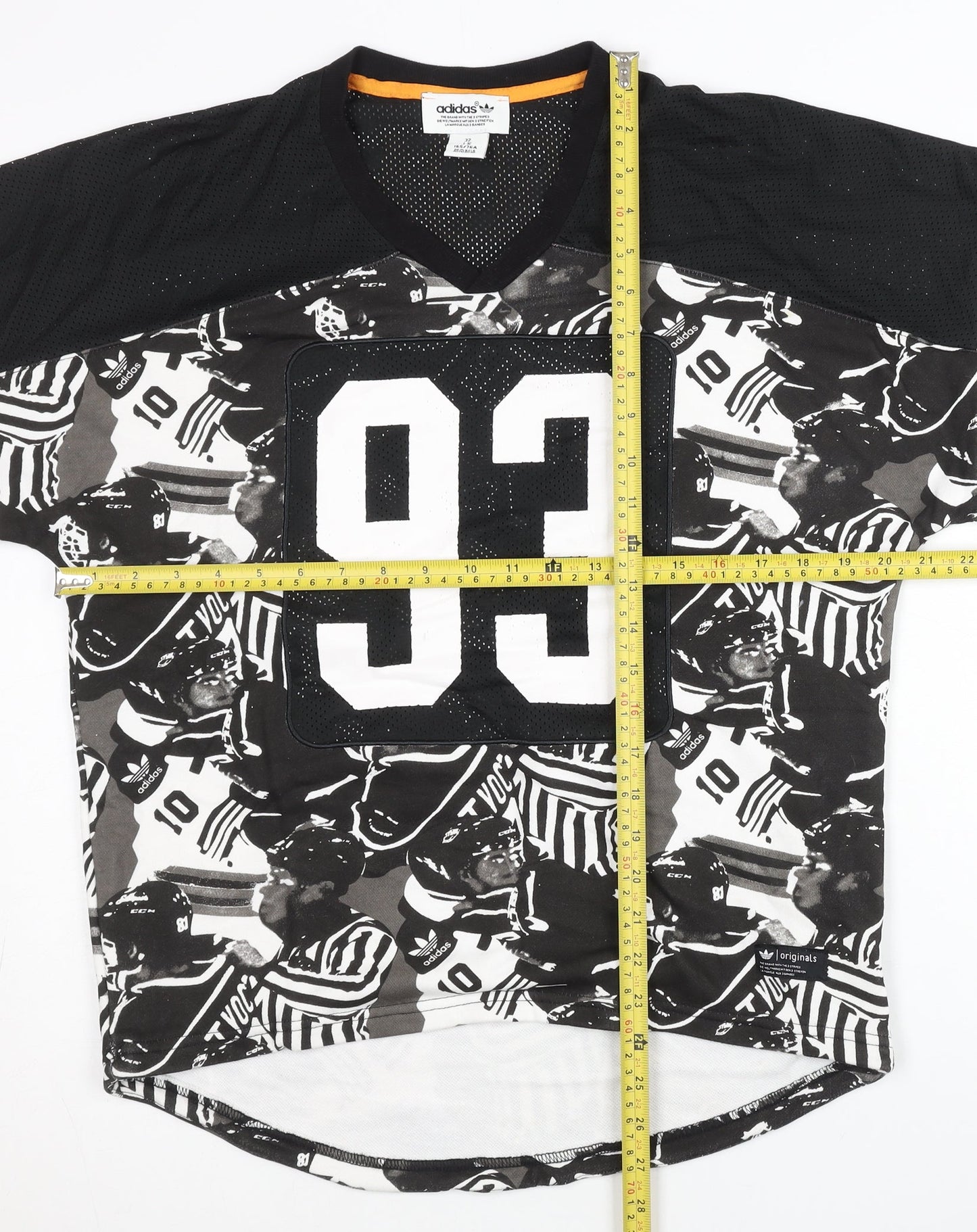 Adidas Men’s Black XS Pullover V-Neck Sports Graphic Sweatshirt