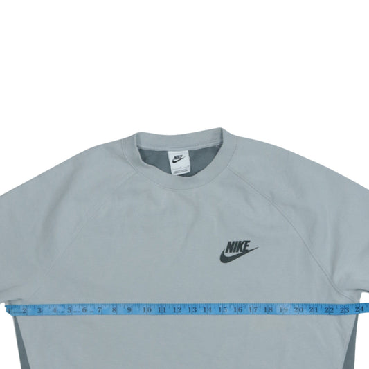 Nike Men’s Grey Logo Pullover Sweatshirt Size M Crew Neck Long Sleeve