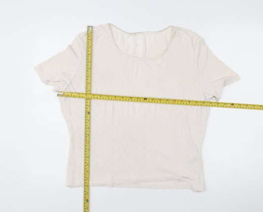 Marks and Spencer Women’s Ivory Paisley Scoop Neck T-Shirt UK 18