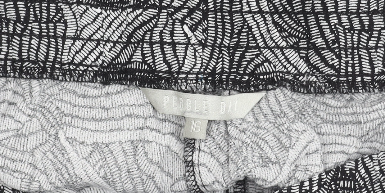 Pebble Bay Womens Black Viscose Geometric Print Shorts Size 16
