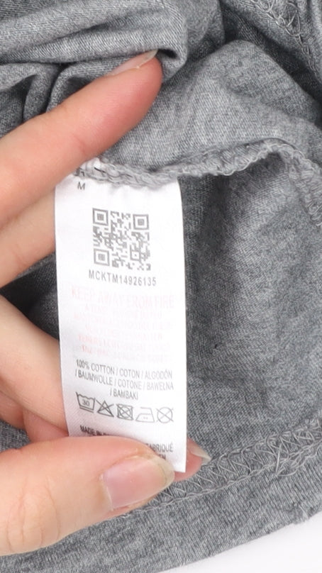 McKenzie Mens Grey Graphic Print T-Shirt Size M Short Sleeve Cotton