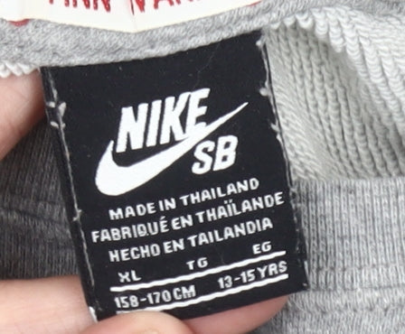 Brand and care label for Nike boys’ grey sb crew neck sweatshirt xl 13-15 years skateboarding logo