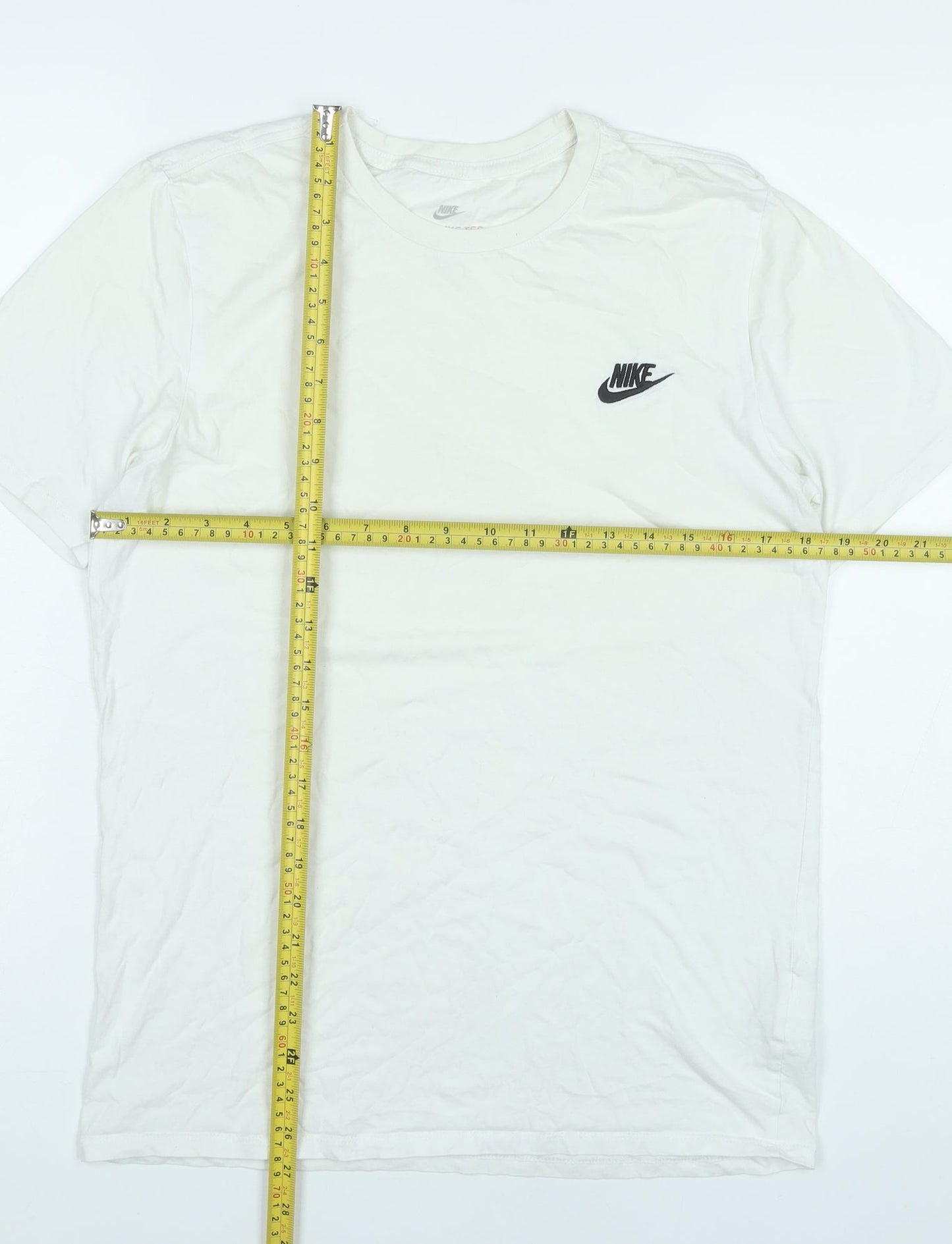 Nike Men's White Medium Athletic Fit Cotton Logo T-Shirt