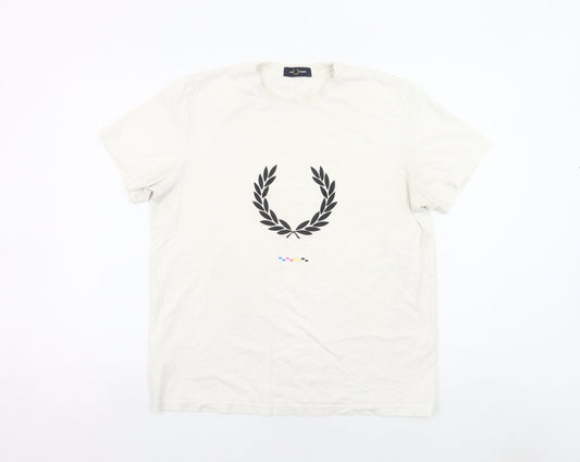 Fred Perry Men's White Graphic Logo T-Shirt Size L Short Sleeve