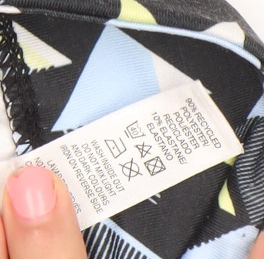 Additional view of Dunnes girls’ black geometric print activewear leggings age 5 years