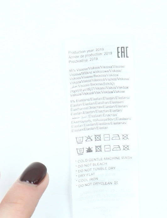 Additional view of Only Women’s Black Geometric Shift Dress, size M, Short Sleeve Casual