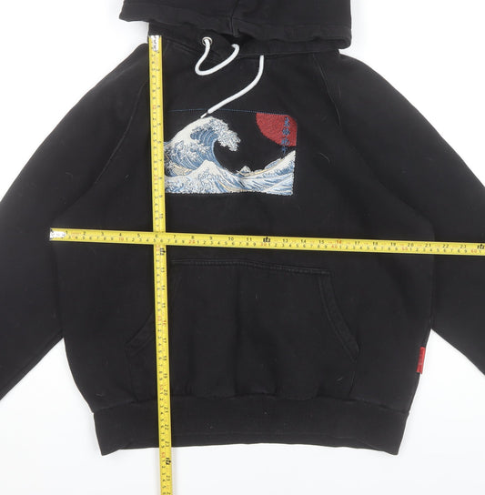 D4 Men's Black Pullover Hoodie M Embroidered Wave Art Design