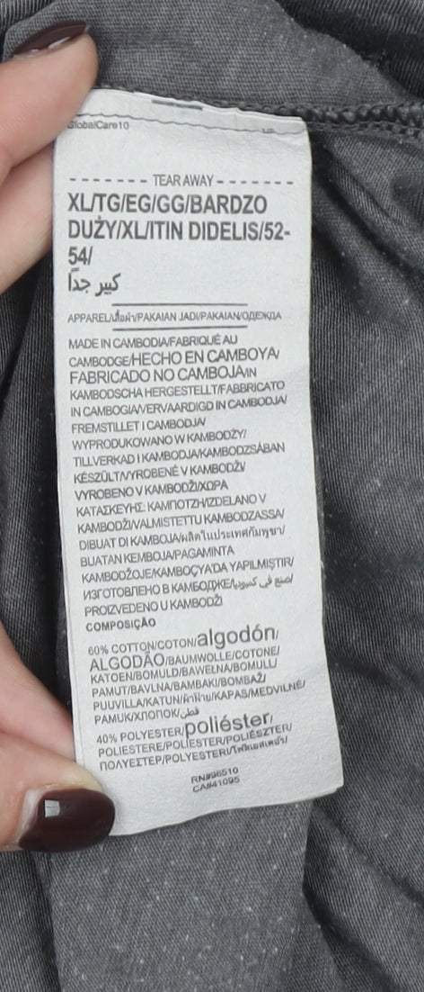 Under Armour Men’s Grey XL Relaxed Fit Moisture Wicking T-Shirt