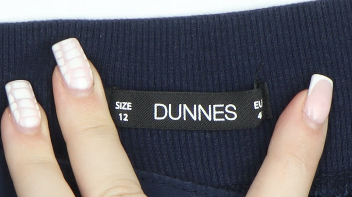 Additional view of Dunnes women’s navy casual chino shorts, size UK 12, with pockets
