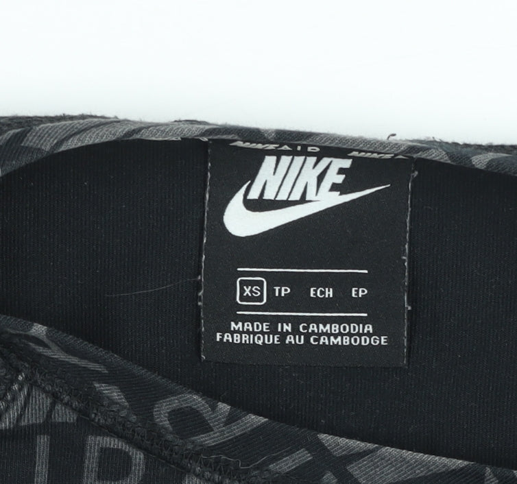 Additional view of Nike girls’ black xs cropped logo t-shirt lightweight cotton blend
