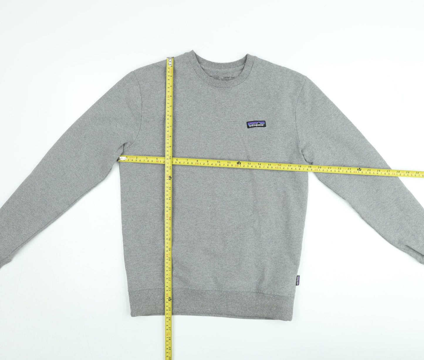 Patagonia Men's Grey Regular Fit Crew Neck Sweatshirt Small