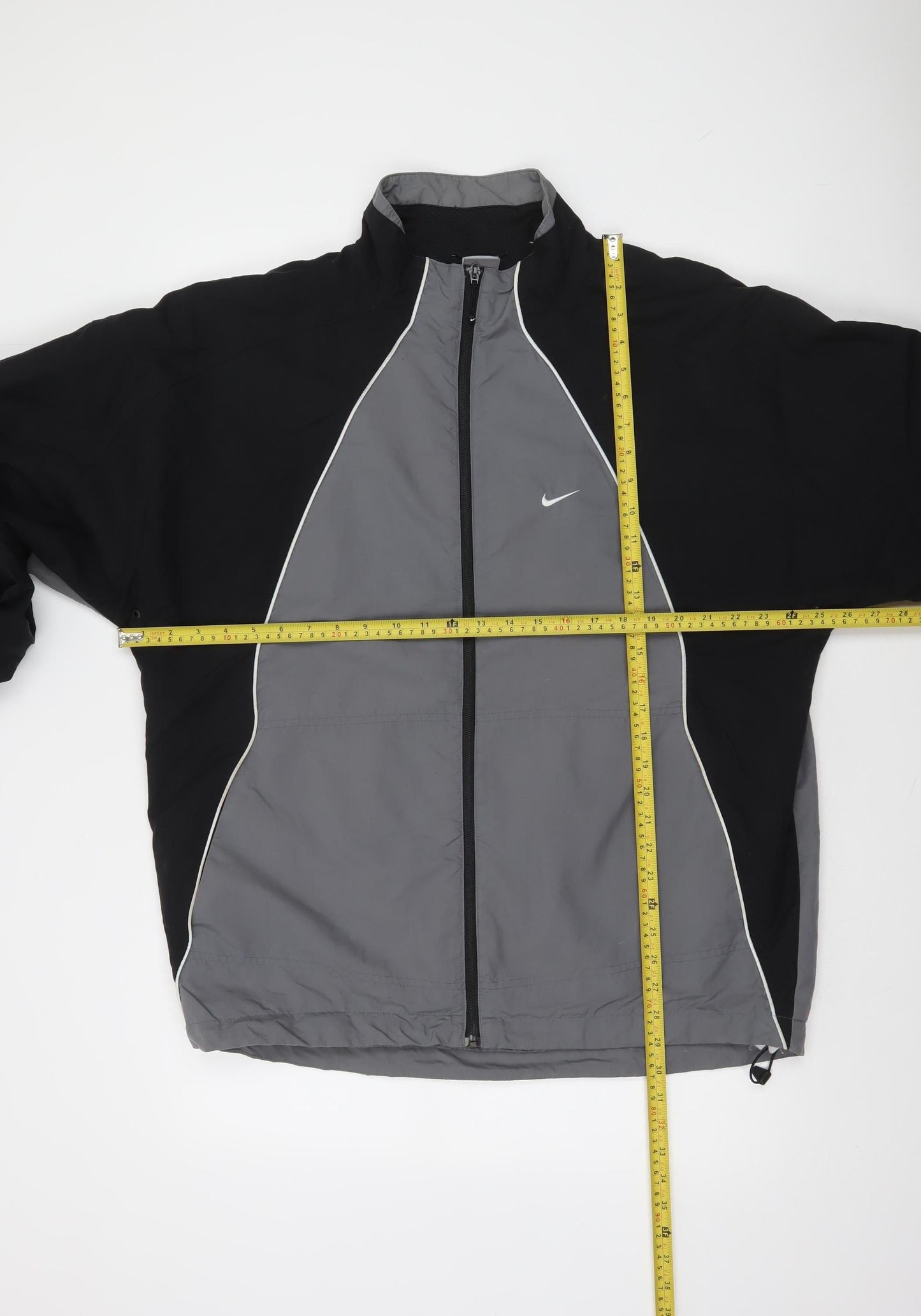 Nike Men’s Grey Black XL Windbreaker Jacket Lightweight Full Zip Sportswear