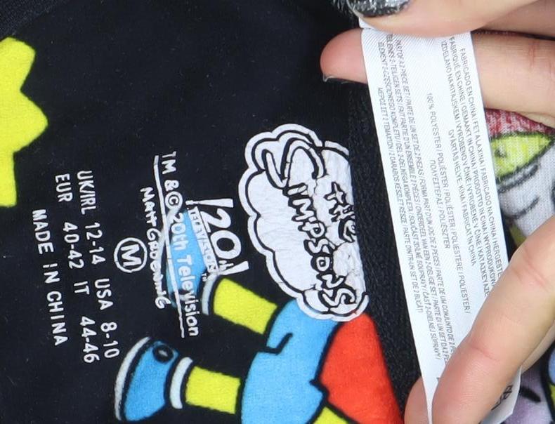 Brand and care label for The Simpsons Black Long Sleeve Nightshirt Women M Cartoon Print