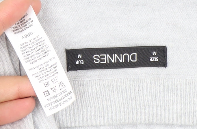 Dunnes Women’s Grey Star Print Crew Neck Knit Jumper Size M