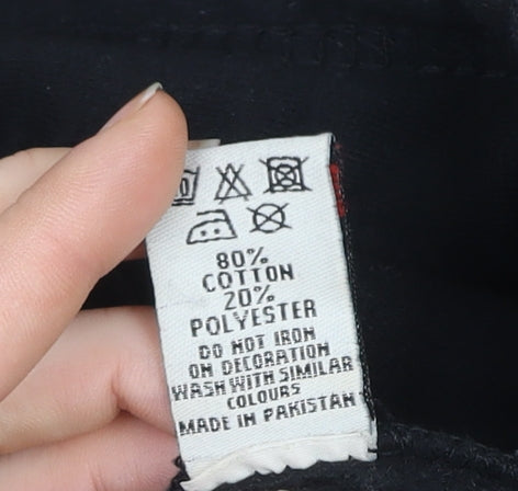 Club Classic Men’s Black Pullover Hoodie M Graphic Print Fleece