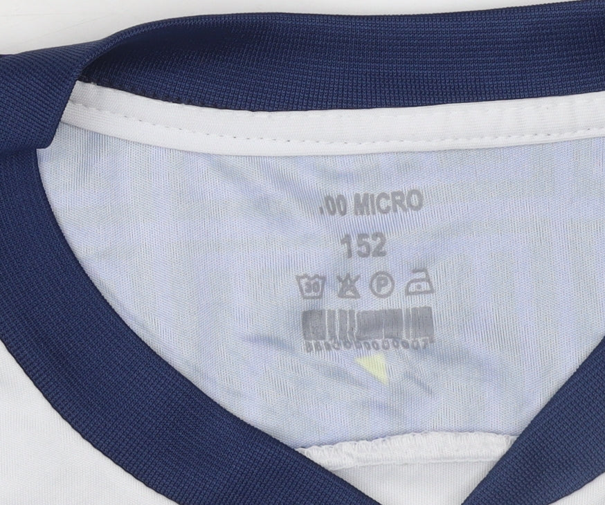 Brand and care label for Puma boys’ white serbia football jersey t-shirt, size 152, lightweight sports top