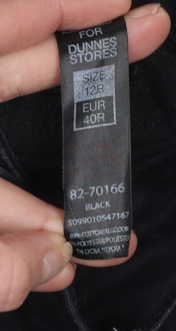 Additional view of Dunnes Women’s Black Skinny Jeans, size UK 12, Regular Denim