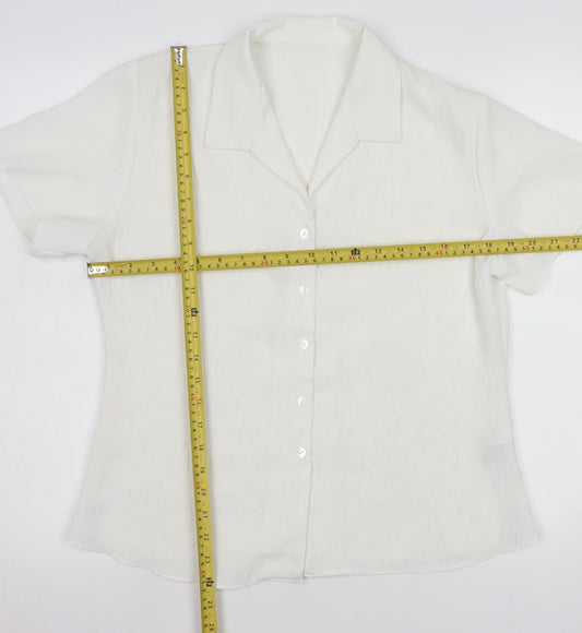 St. Bernard Women’s White Collared Short Sleeve Blouse Size 16