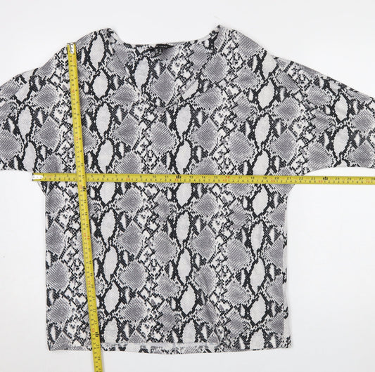 New Look Women's Grey Snake Print 3/4 Sleeve V-Neck Blouse Size 8