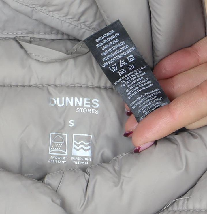 Brand and care label for Dunnes Women’s Beige Quilted Puffer Waistcoat S