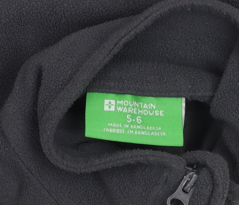 Additional view of Mountain Warehouse boys’ black fleece 1/4 zip pullover sweatshirt 5-6 years