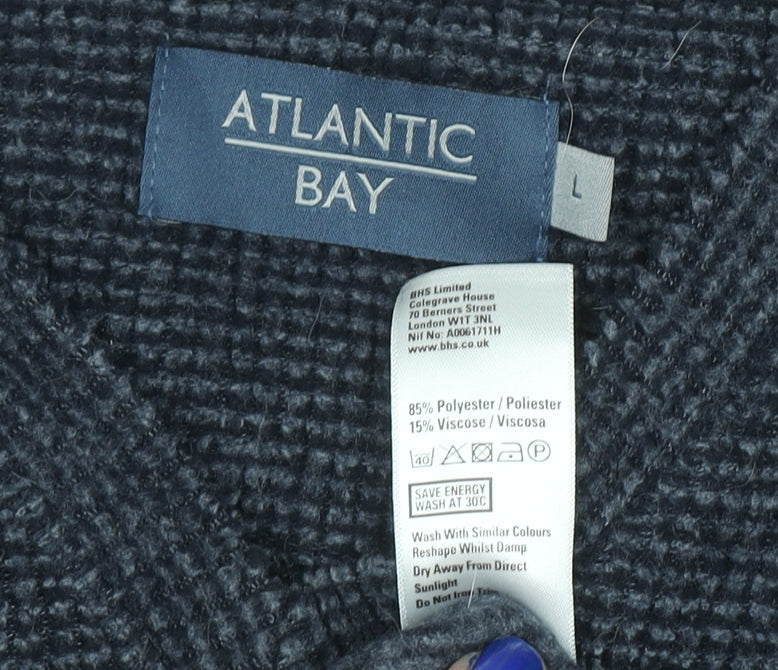 Brand and care label for Atlantic Bay Men's Blue V-Neck Knit Pullover Sweatshirt, size L