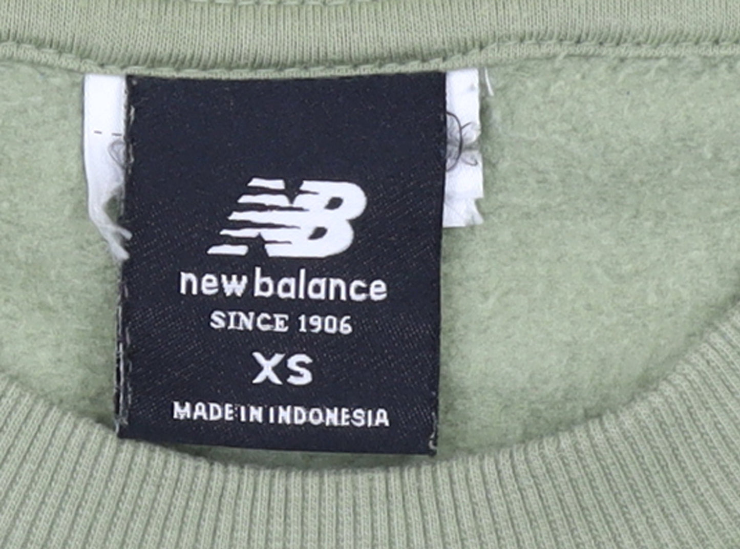 New Balance Womens Green XS Crew Neck Pullover Sweatshirt