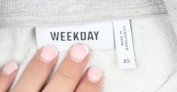Weekday Women’s Grey 1/2 Zip Pullover Sweatshirt XS