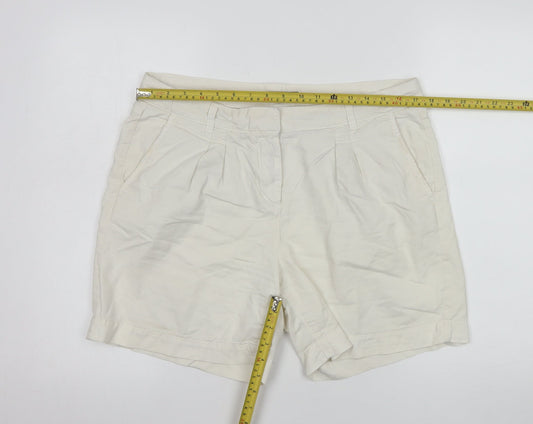 Tommy Hilfiger Women Ivory Chino Shorts Size 8 Pleated Twill Casual