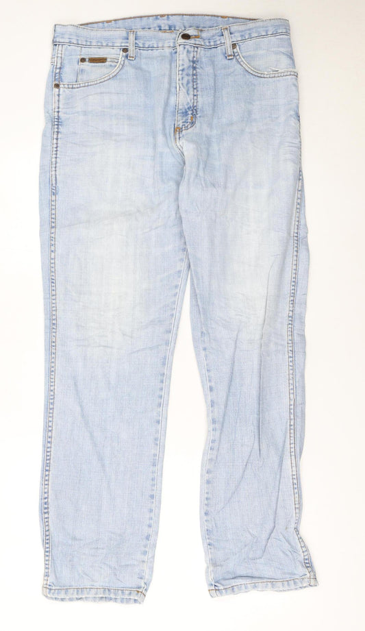 Wrangler Men’s Blue 34x32 Regular Fit Light Wash Straight Jeans
