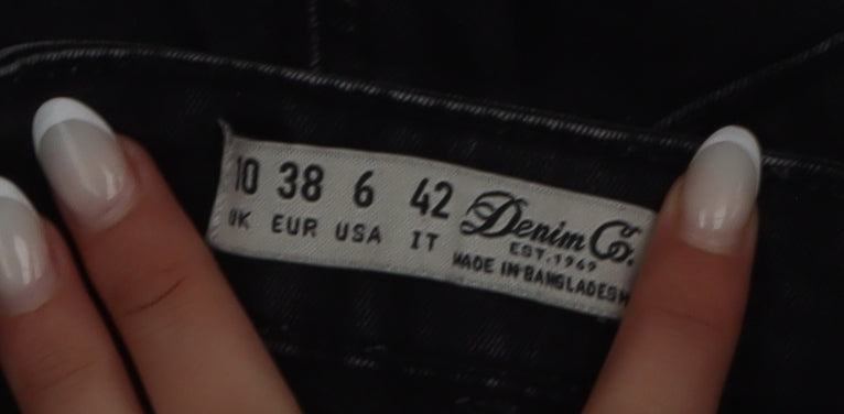 Additional view of Denim Co. women’s black skinny stretch jeans, size UK 10