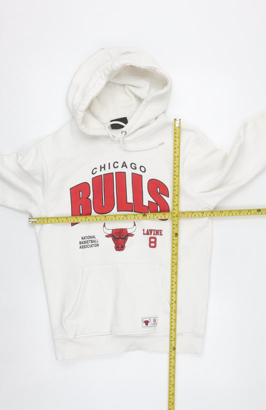 NBA Chicago Bulls Women's White Small Pullover Hoodie